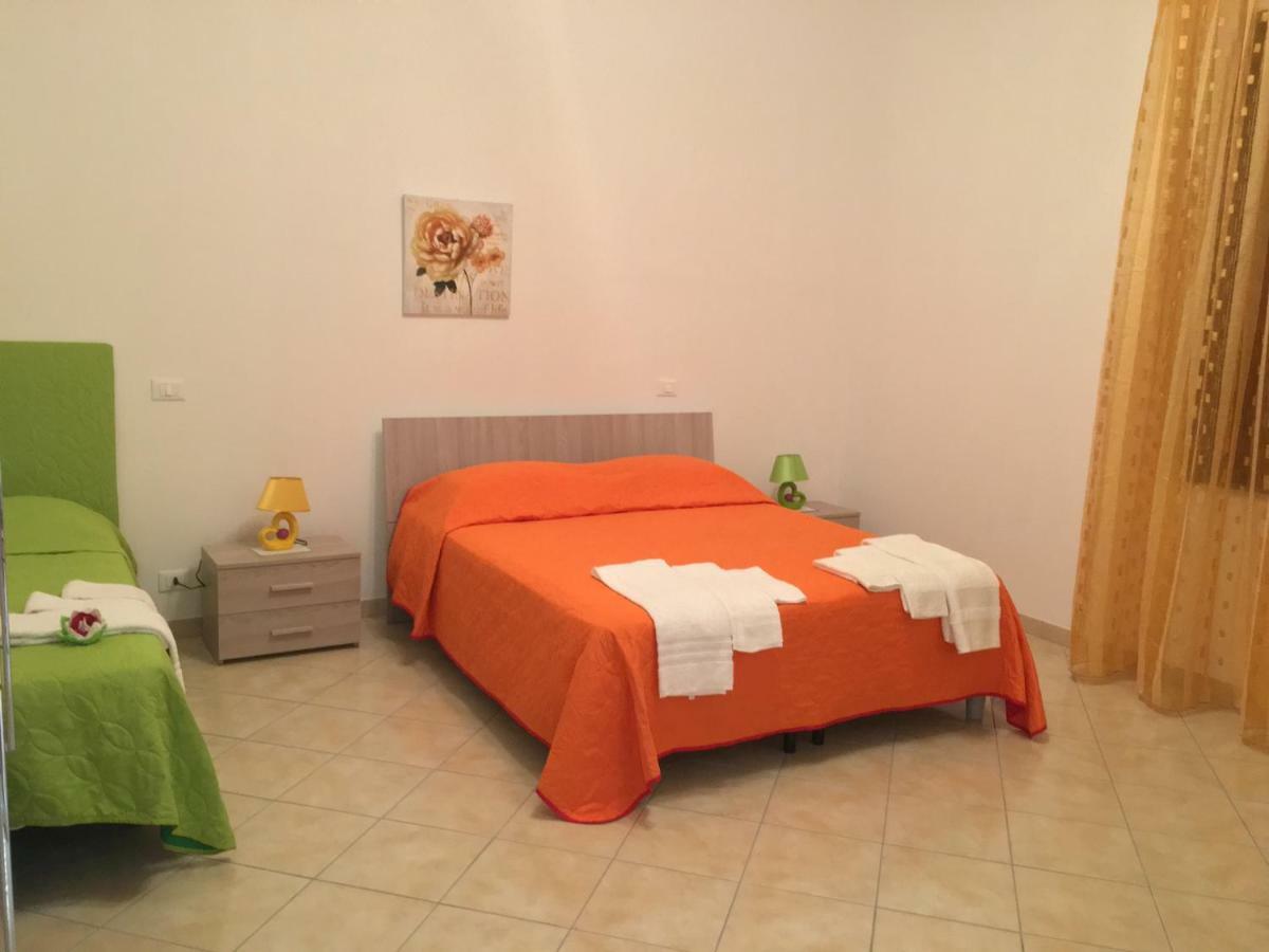 Il Giardino Dei Limoni Apartment Кустоначи Екстериор снимка