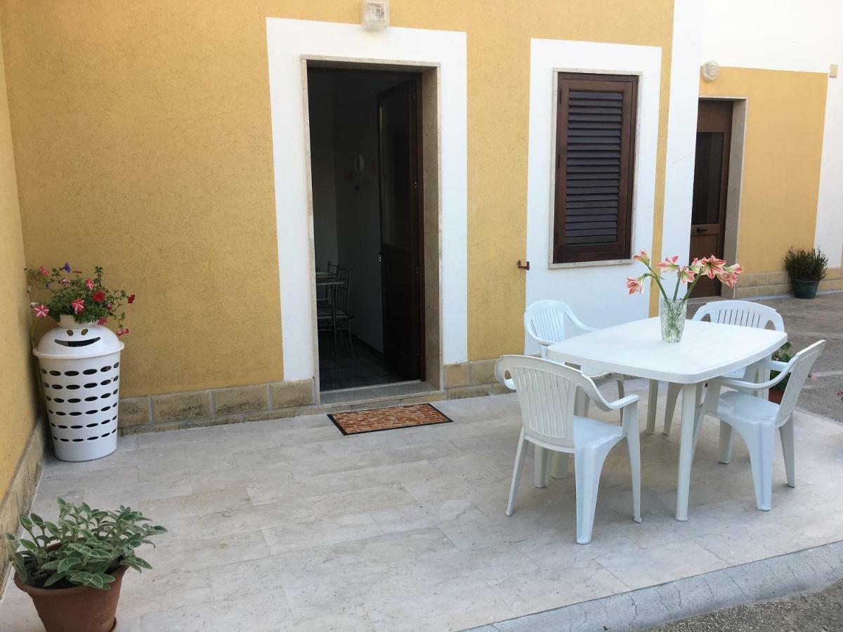 Il Giardino Dei Limoni Apartment Кустоначи Екстериор снимка